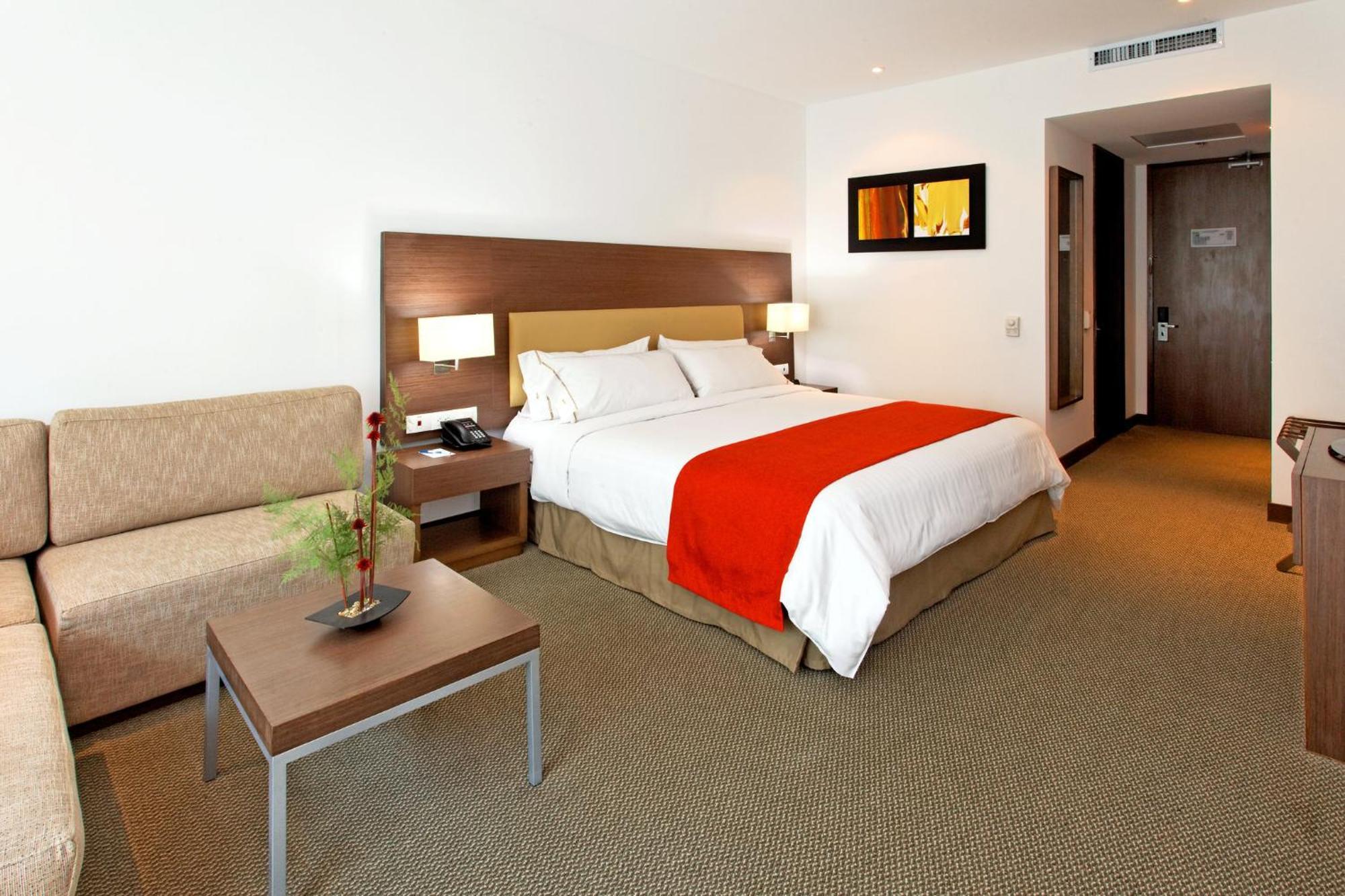 Holiday Inn Express Bogota - Parque La 93 By Ihg Eksteriør billede
