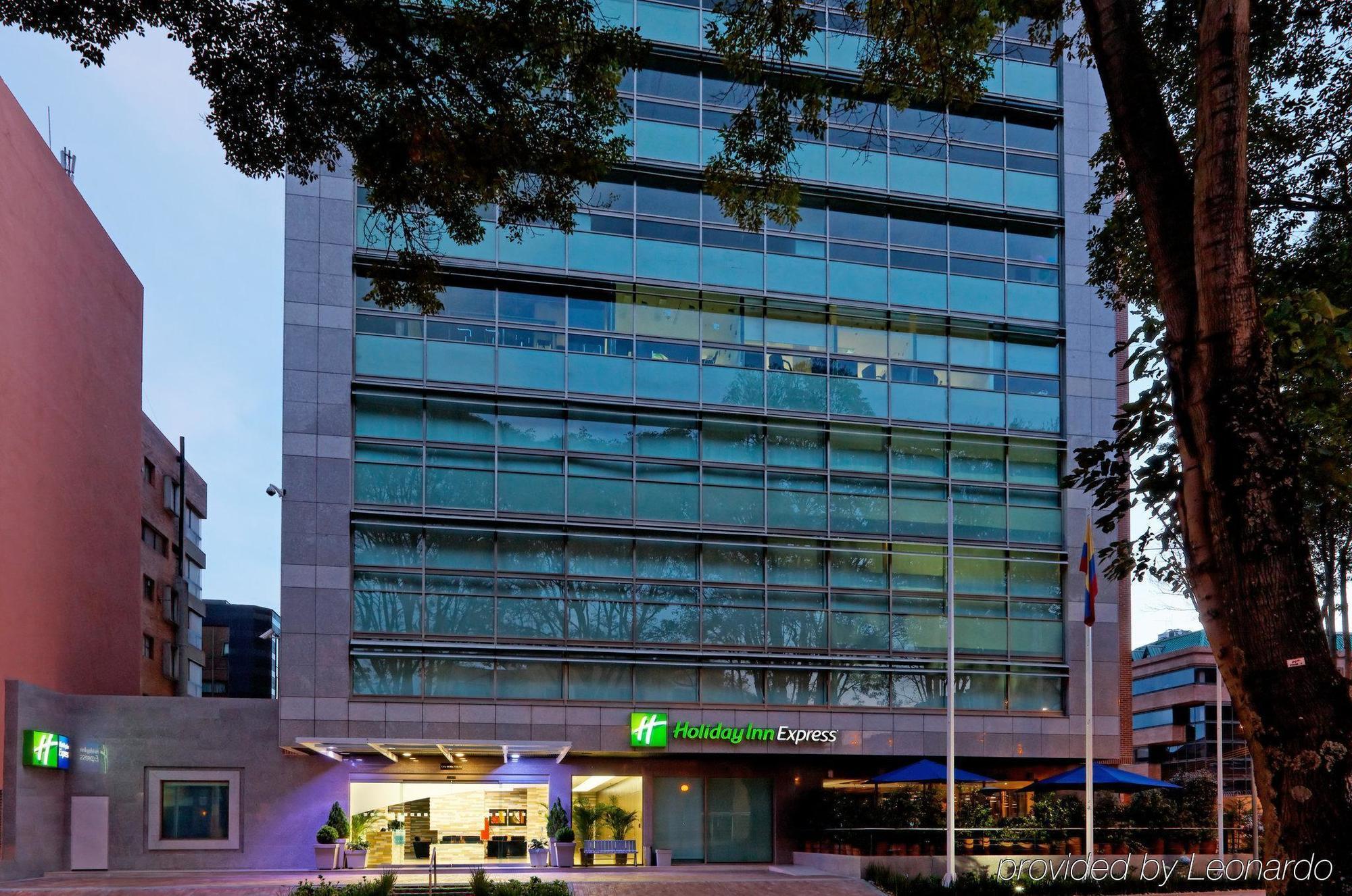Holiday Inn Express Bogota - Parque La 93 By Ihg Eksteriør billede
