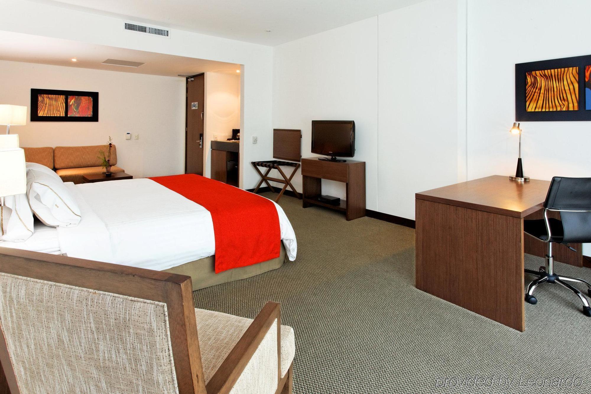 Holiday Inn Express Bogota - Parque La 93 By Ihg Eksteriør billede