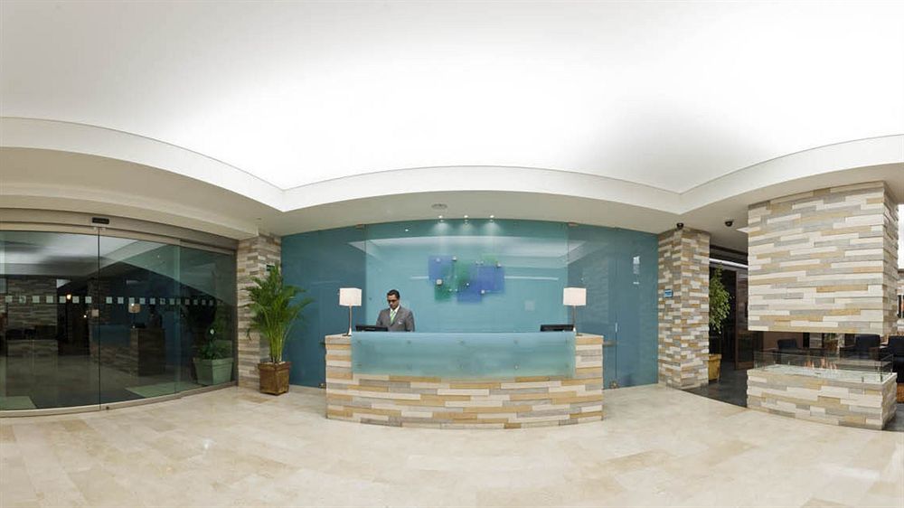 Holiday Inn Express Bogota - Parque La 93 By Ihg Eksteriør billede
