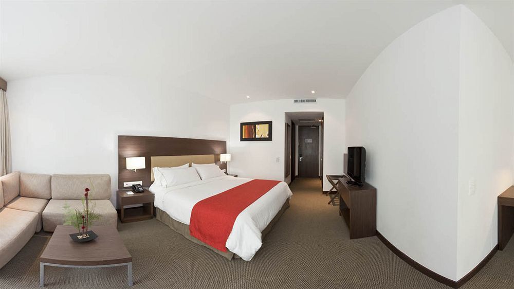 Holiday Inn Express Bogota - Parque La 93 By Ihg Eksteriør billede